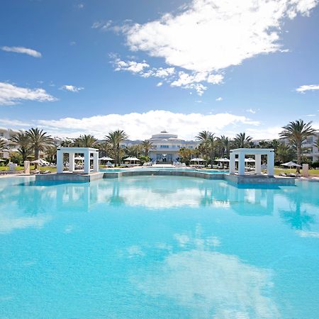 Radisson Blu Palace Resort & Thalasso, Djerba Mezraia Ngoại thất bức ảnh The swimming pool at the hotel