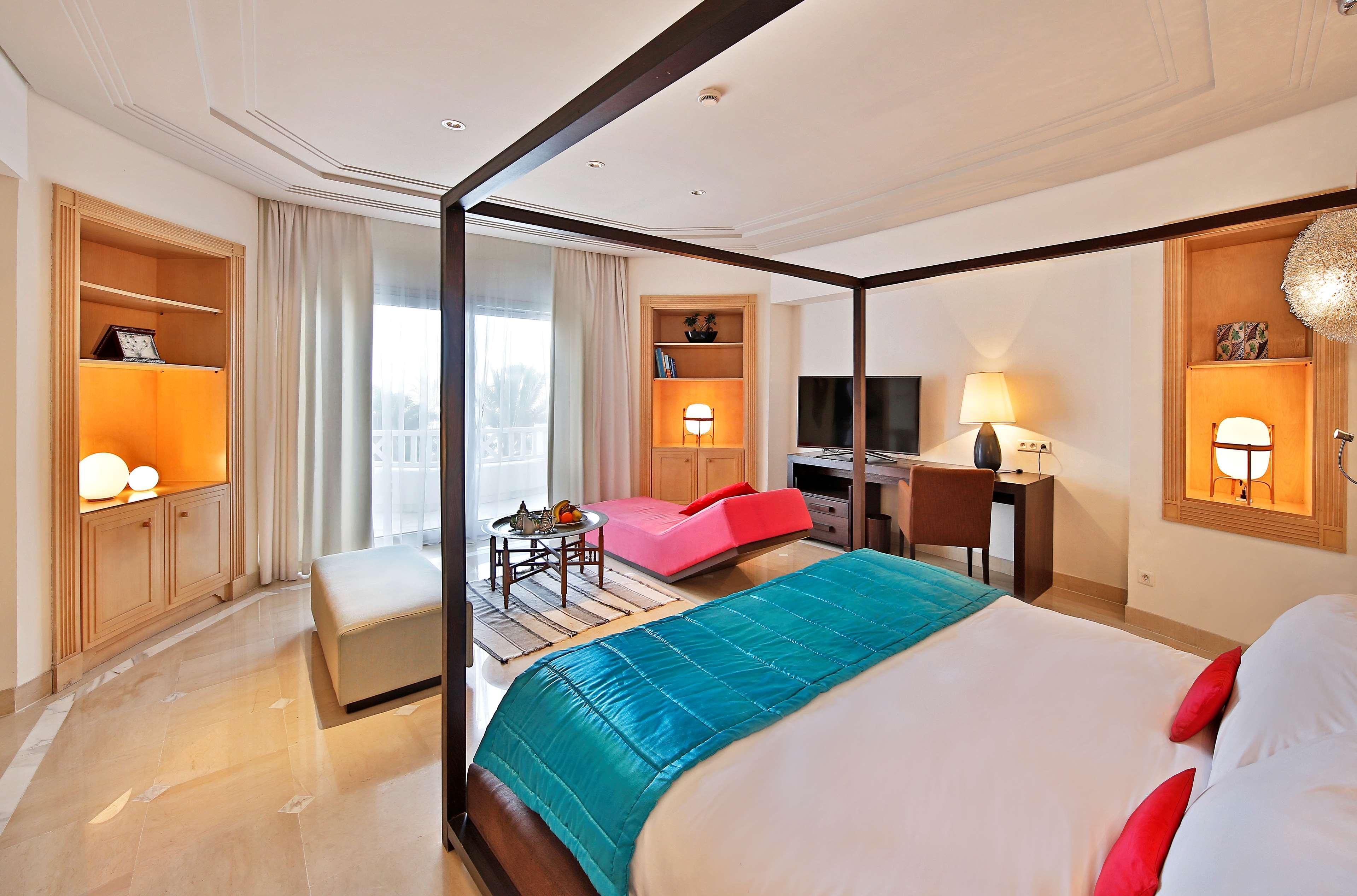 Radisson Blu Palace Resort & Thalasso, Djerba Mezraia Ngoại thất bức ảnh Suite