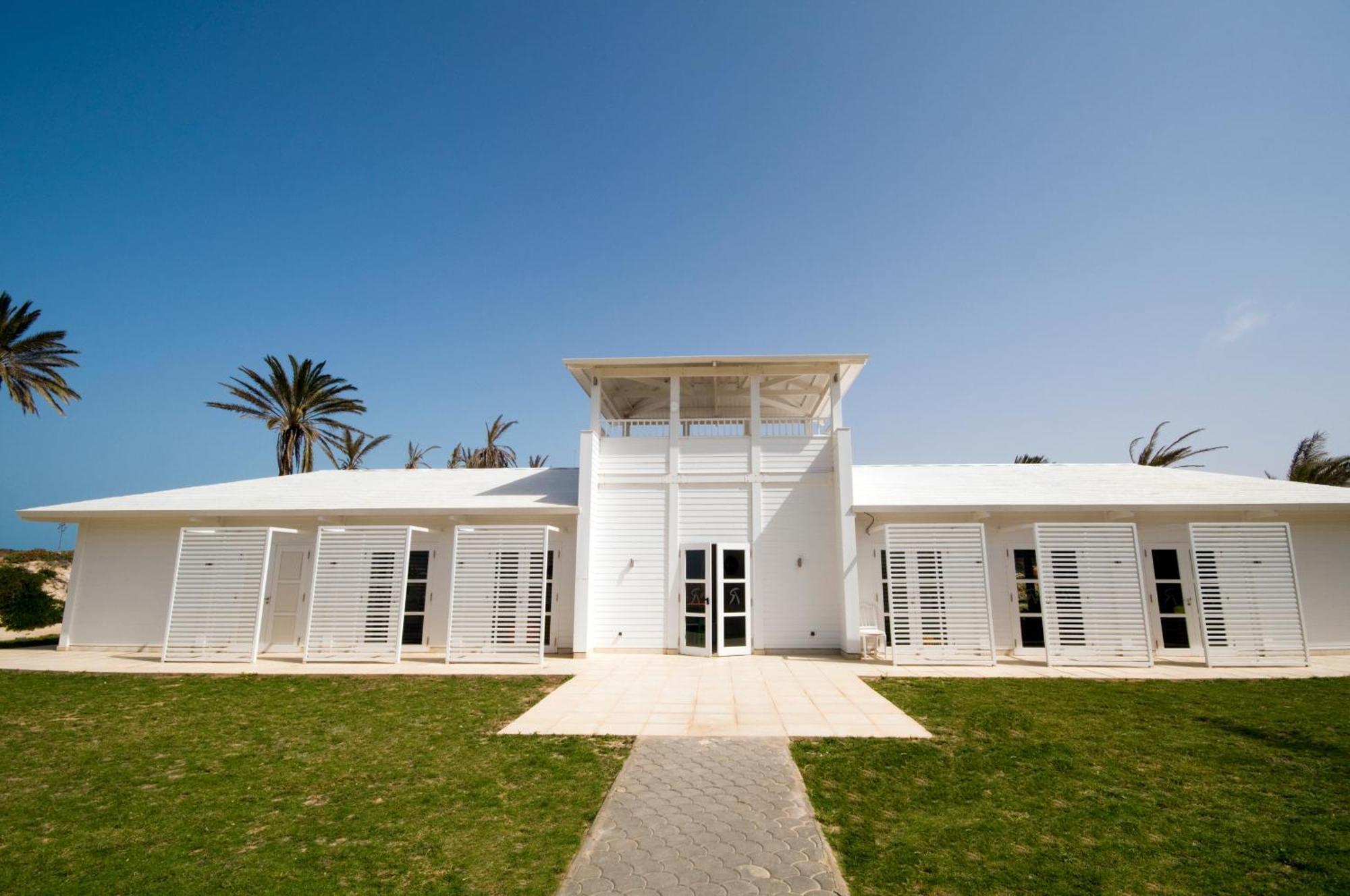 Radisson Blu Palace Resort & Thalasso, Djerba Mezraia Ngoại thất bức ảnh The new terminal